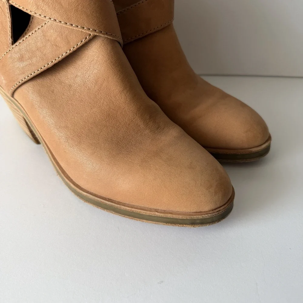 Eileen Fisher Women's 8.5 Boots Booties Brown Tan Leather Boho Cowgirl Country